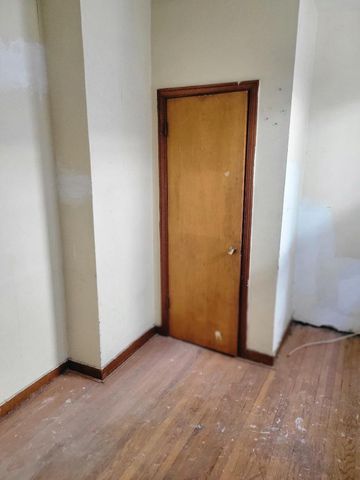 11534 S Princeton Avenue, Chicago, IL 60628