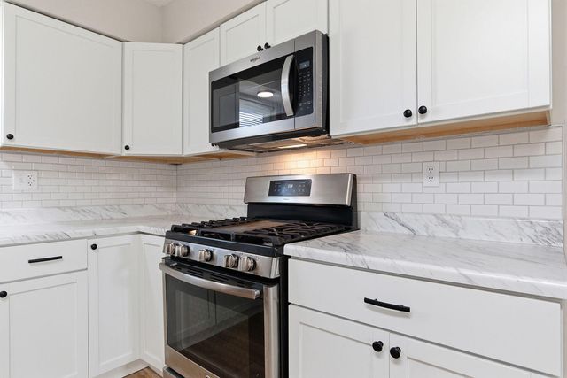 223 SARAZEN CT, Columbia, MO 65202