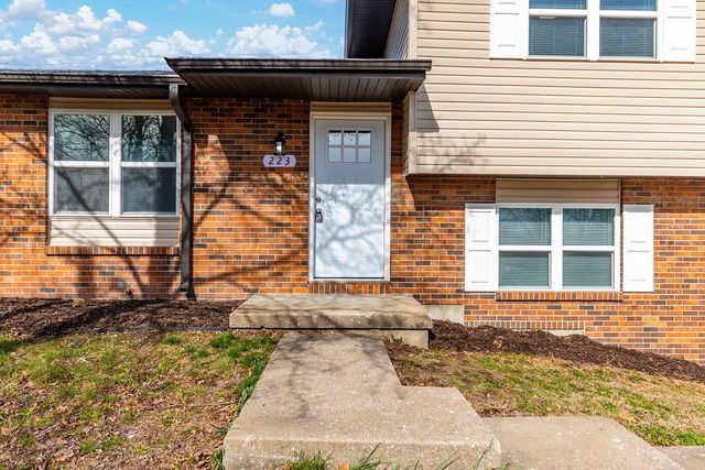223 SARAZEN CT, Columbia, MO 65202