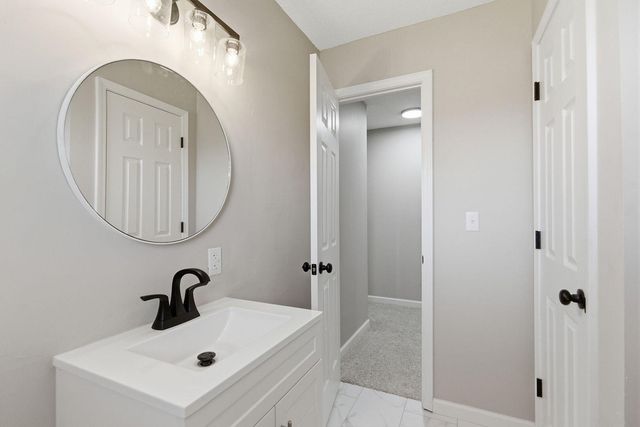 223 SARAZEN CT, Columbia, MO 65202