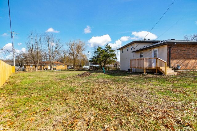 223 SARAZEN CT, Columbia, MO 65202