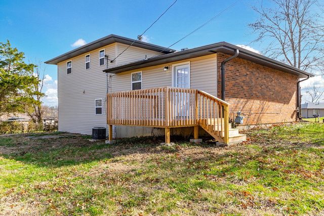 223 SARAZEN CT, Columbia, MO 65202