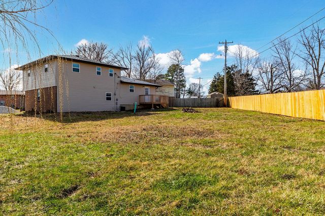 223 SARAZEN CT, Columbia, MO 65202