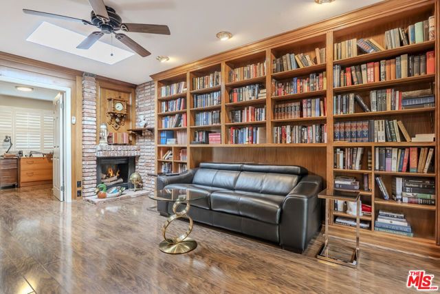 2637 Angelo Drive, Los Angeles, CA 90077