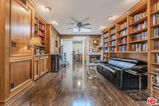 2637 Angelo Drive, Los Angeles, CA 90077
