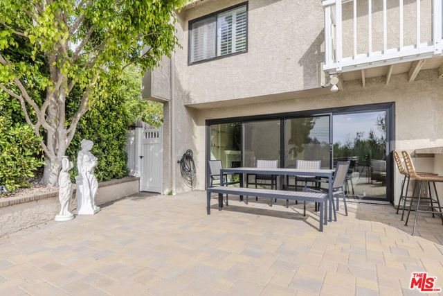 2637 Angelo Drive, Los Angeles, CA 90077