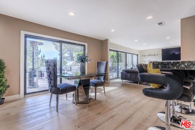 2637 Angelo Drive, Los Angeles, CA 90077