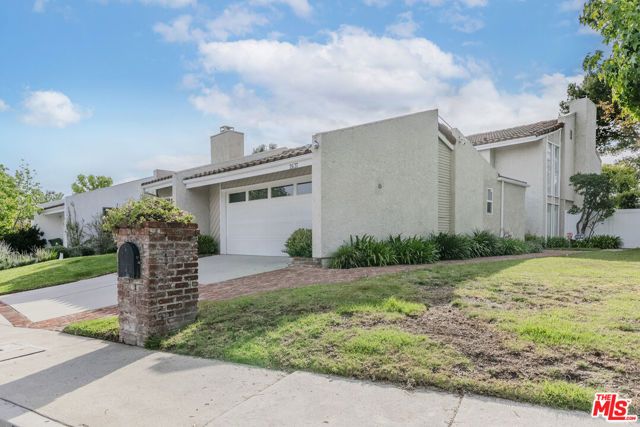 2637 Angelo Drive, Los Angeles, CA 90077