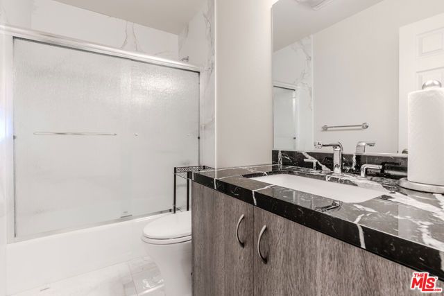 2637 Angelo Drive, Los Angeles, CA 90077
