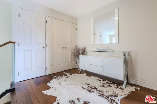 2637 Angelo Drive, Los Angeles, CA 90077