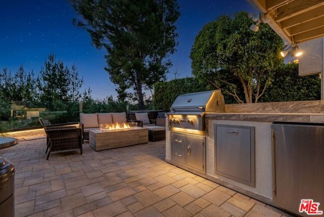 2637 Angelo Drive, Los Angeles, CA 90077