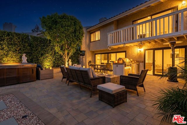 2637 Angelo Drive, Los Angeles, CA 90077