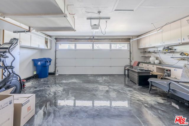 2637 Angelo Drive, Los Angeles, CA 90077