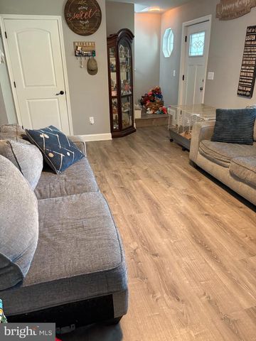 401 W RED BANK AVE, West Deptford, NJ 08096