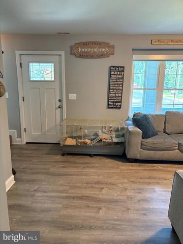 401 W RED BANK AVE, West Deptford, NJ 08096