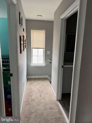 401 W RED BANK AVE, West Deptford, NJ 08096