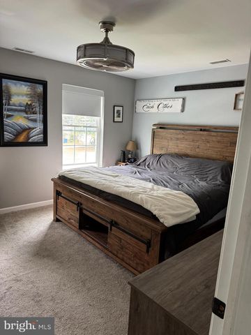 401 W RED BANK AVE, West Deptford, NJ 08096