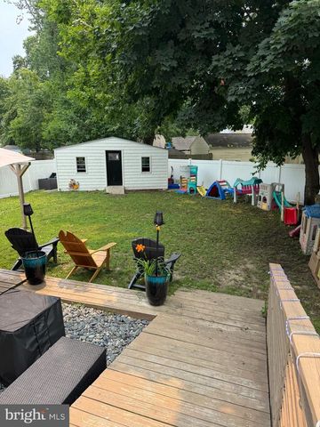401 W RED BANK AVE, West Deptford, NJ 08096