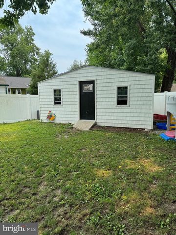 401 W RED BANK AVE, West Deptford, NJ 08096