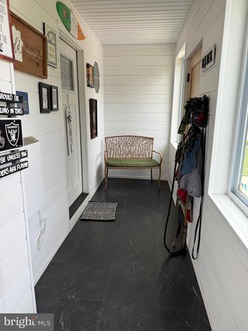 401 W RED BANK AVE, West Deptford, NJ 08096