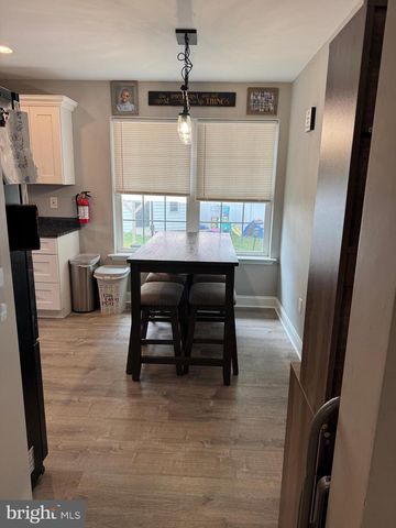 401 W RED BANK AVE, West Deptford, NJ 08096