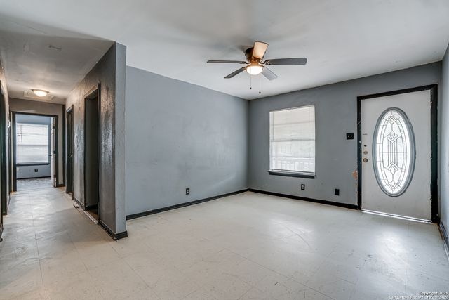 2927 Lasses, San Antonio, TX 78223