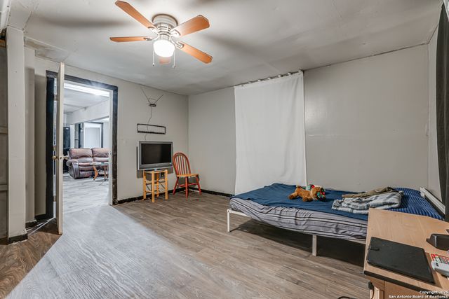 2927 Lasses, San Antonio, TX 78223