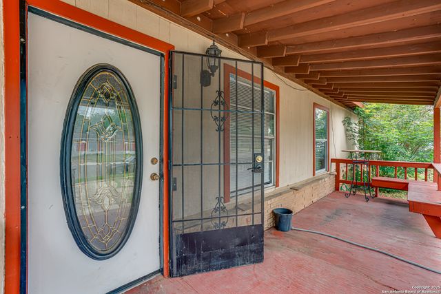2927 Lasses, San Antonio, TX 78223