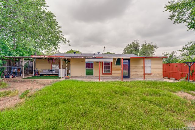 2927 Lasses, San Antonio, TX 78223