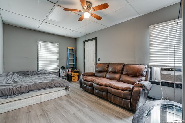 2927 Lasses, San Antonio, TX 78223