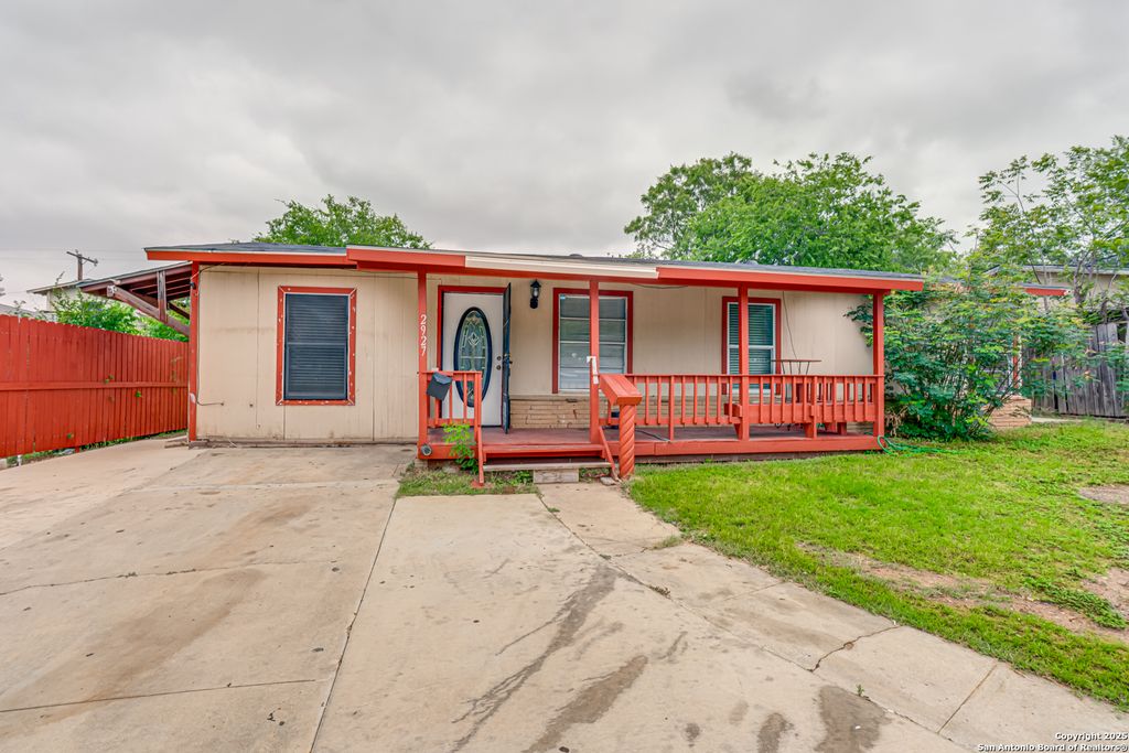 2927 Lasses, San Antonio, TX 78223