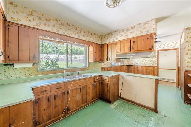 1502 N Druid Hills Road NE, Brookhaven, GA 30319