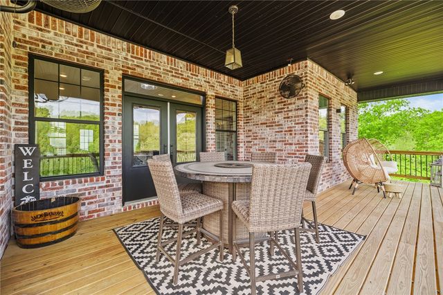 2103 NE Chaucer Street, Bentonville, AR 72712