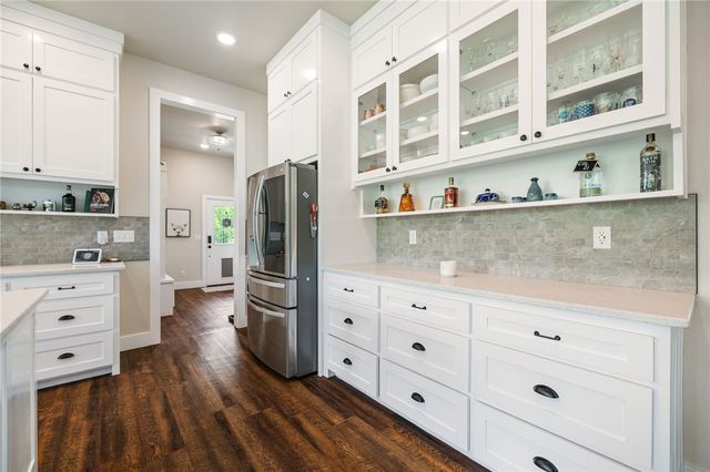 2103 NE Chaucer Street, Bentonville, AR 72712