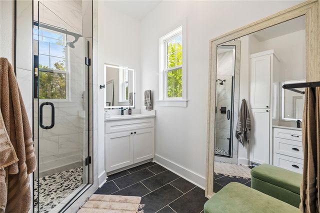 2103 NE Chaucer Street, Bentonville, AR 72712