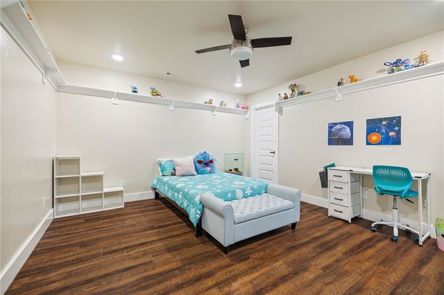 2103 NE Chaucer Street, Bentonville, AR 72712