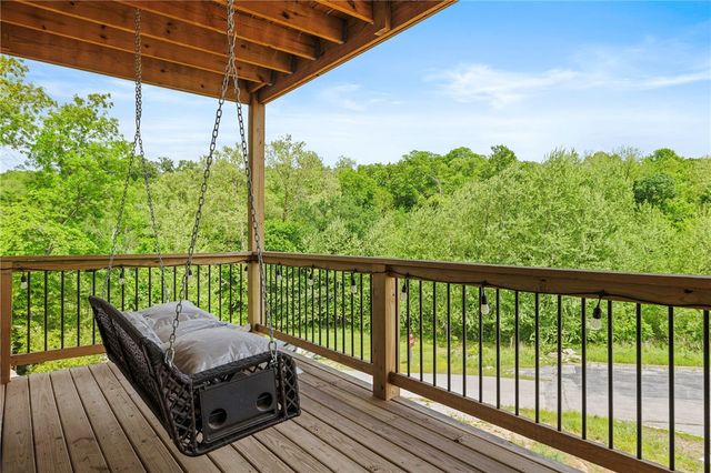 2103 NE Chaucer Street, Bentonville, AR 72712