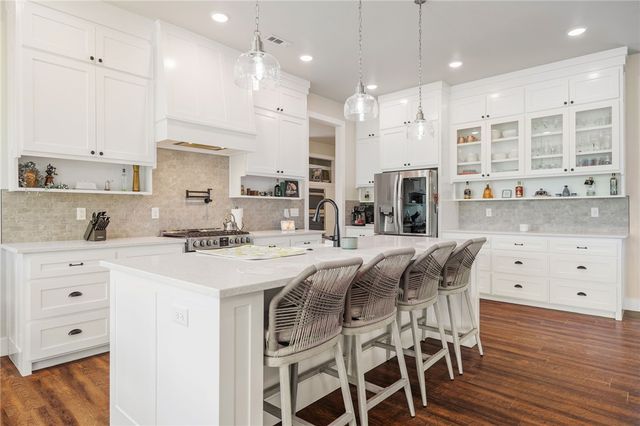 2103 NE Chaucer Street, Bentonville, AR 72712