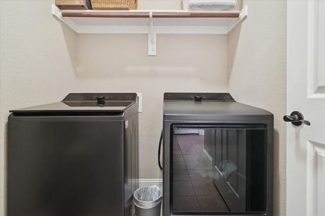 909 Calder Court, Anna, TX 75409