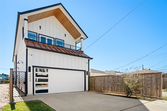 306 E 40th Street A, Houston, TX 77018