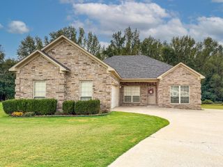 39 Bryson Drive, Ward, AR 72176