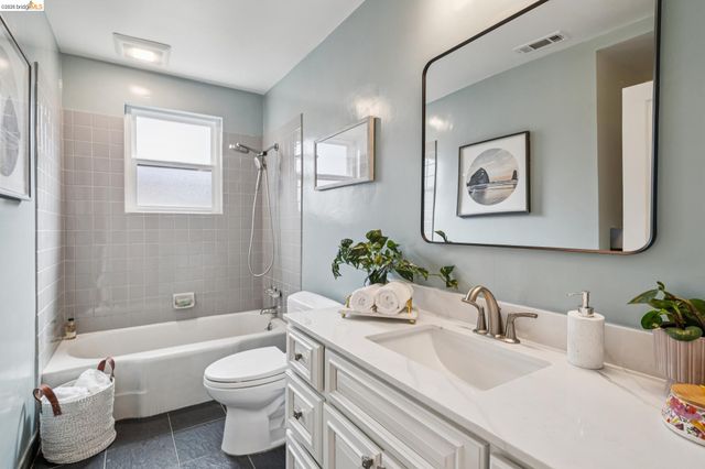 1009 Everett St, El Cerrito, CA 94530