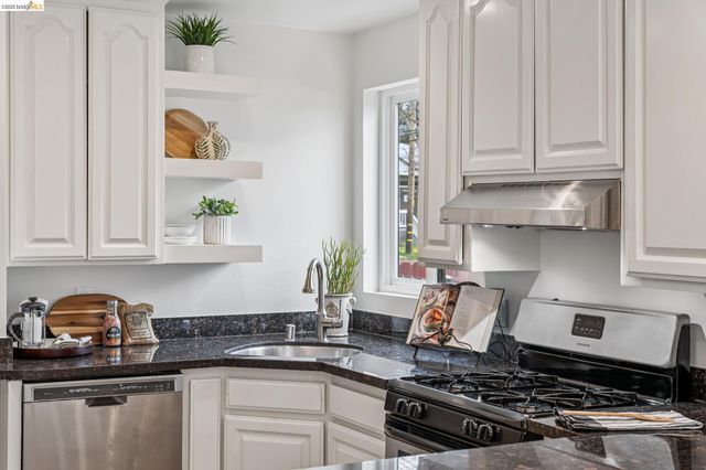 1009 Everett St, El Cerrito, CA 94530