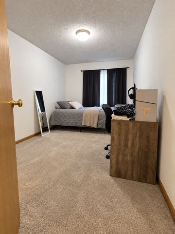14211 Xenon Street NW 23NW, Ramsey, MN 55303