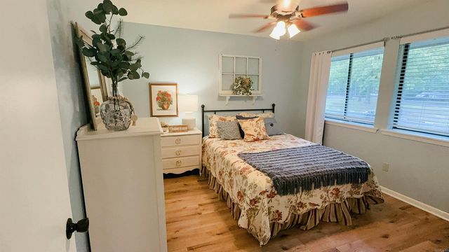 400 Farr Shores Dr Apt 11D, Hot Springs National Park, AR 71913