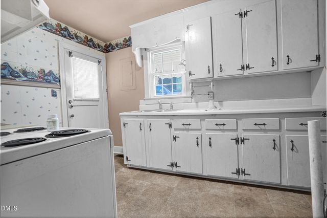 617 Monroe Drive, Raleigh, NC 27604