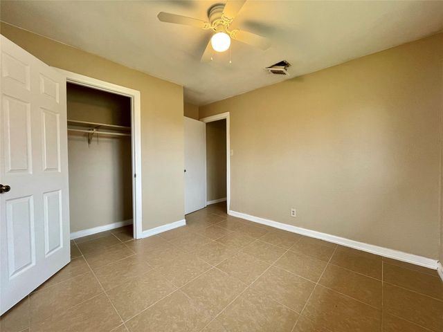 222 S Avenue G, Freeport, TX 77541