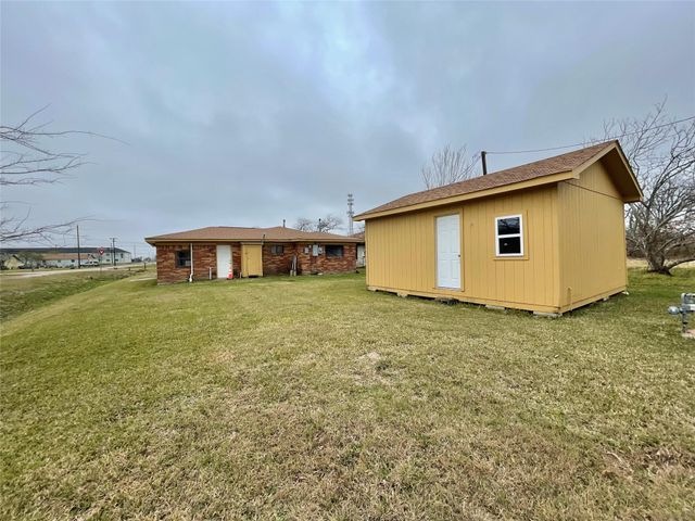 222 S Avenue G, Freeport, TX 77541