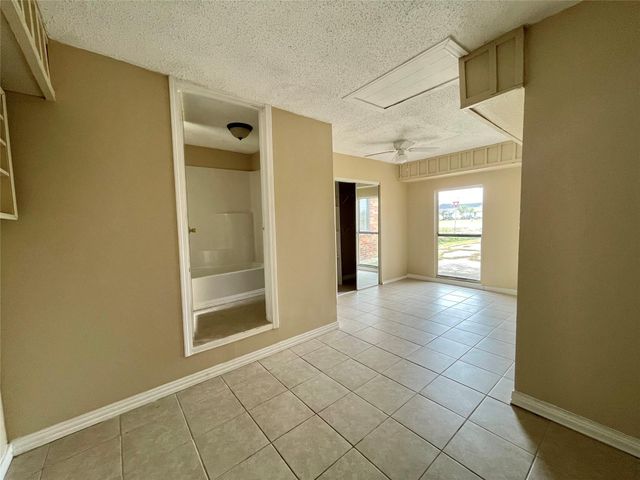 222 S Avenue G, Freeport, TX 77541