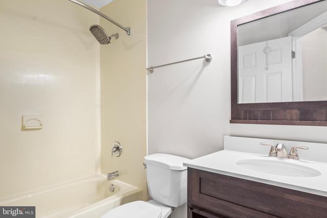 1400 COX LANDING CT, Stoney Beach, MD 21226